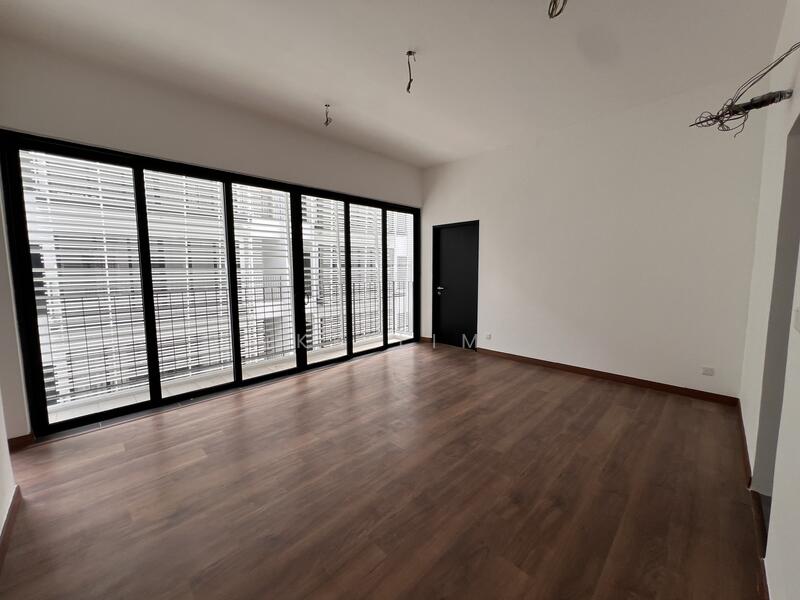 Living features: wooden flooring, white painted walls, floor-to-ceiling windows, black sliding door, roller blinds, recessed ceiling lights, no visible furniture, neutral color scheme; style: modern.