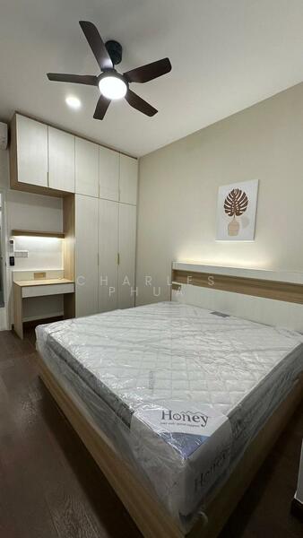 Bedroom features: queen-size bed with mattress cover, wooden headboard, built-in wardrobe with sliding doors, study desk with drawer, ceiling fan with light, wall-mounted artwork, laminate flooring, recessed lighting, neutral wall color; style: modern.