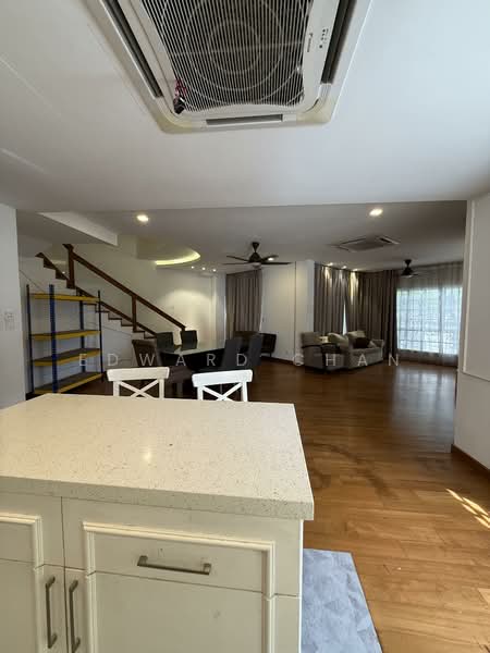 Bukit Robson Condominium, Taman Persiaran Desa, Seputeh — view 2 of 5 in Taman Persiaran Desa — for Rent