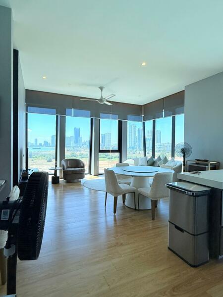 Living features: floor-to-ceiling windows, city skyline view, 5-blade ceiling fan, round dining table, upholstered dining chairs, 3-seater fabric sofa, area rug, wood flooring, decorative wall art, recessed lighting; style: modern; view: city.