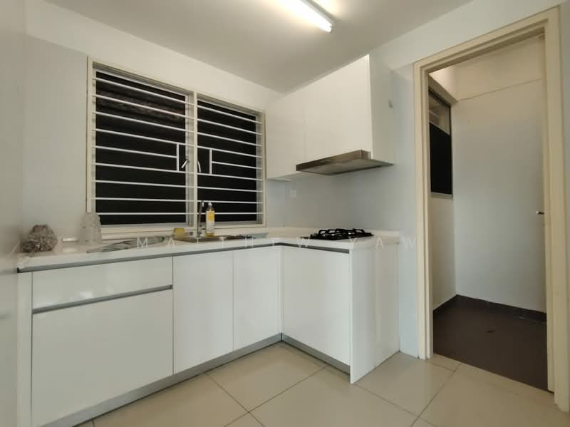 Kitchen features: white cabinetry, stainless-steel sink, chrome pull-down faucet, gas cooktop with 4 burners, white quartz countertop, tile backsplash, under-cabinet lighting, large window with horizontal slats, ceramic tile flooring, exhaust hood, open layout, neutral wall color; style: modern.