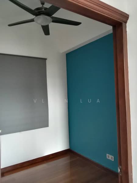 Room features: wooden flooring, blue accent wall, grey roller blinds, 5-blade ceiling fan, white painted walls, door frame, baseboard; style: modern.