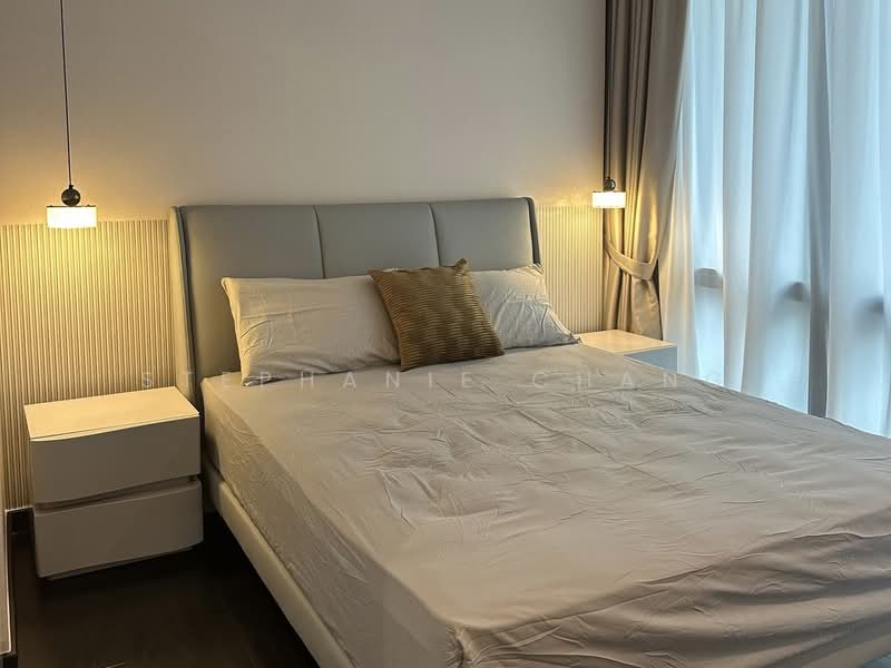 Bedroom features: king-size bed, upholstered headboard, white bedding, 2 bedside tables, pendant lights, floor-to-ceiling windows with sheer curtains, wooden flooring, decorative throw pillow; style: modern.