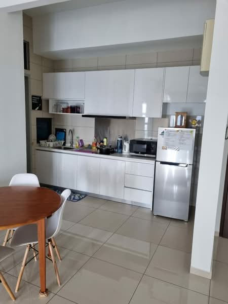 Kitchen features: white cabinetry, stainless-steel fridge, built-in microwave, freestanding range oven, single-bowl stainless-steel sink, chrome pull-down faucet, white tiled backsplash, ceramic tile flooring, recessed downlights, breakfast bar with wooden table, four white dining chairs; style: modern.