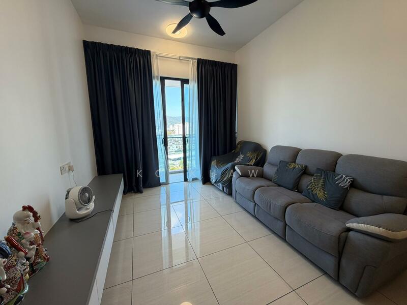 Queens Residences Q2 @ Queens Waterfront, Bayan Lepas — view 1 of 5 in Persiaran Bayan Indah — for Rent