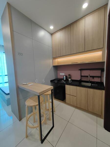 Queens Residences Q2 @ Queens Waterfront, Bayan Lepas — view 1 of 5 in Persiaran Bayan Indah — for Rent