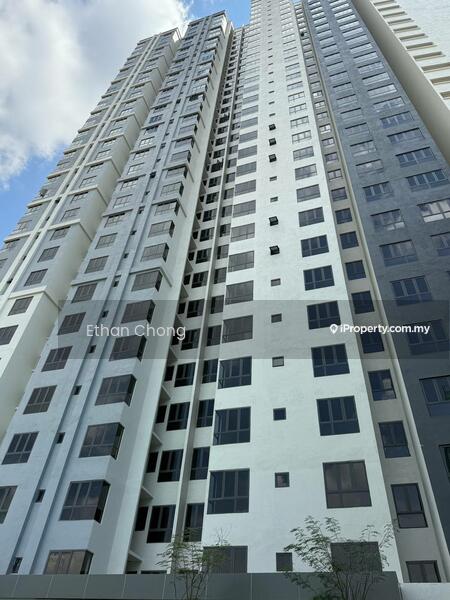 Exterior type: high-rise condominium; features: white painted facade, grey accent panels, floor-to-ceiling windows, recessed balconies, approximately 30-storey high-rise, modern architectural design; style: modern.