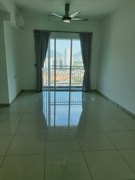Living features: large floor-to-ceiling windows, sliding glass door, grey curtains, 5-blade ceiling fan, white painted walls, glossy ceramic tile flooring, city skyline view, air conditioning unit; style: modern; view: city.