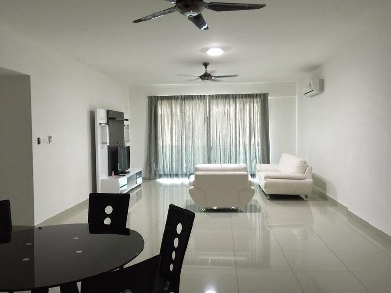 Living features: white painted walls, glossy tile flooring, 5-blade ceiling fan with light, recessed downlights, floor-to-ceiling windows with sheer curtains, white leather sofa, white armchair, black TV console, wall-mounted TV, black round dining table with 4 chairs, air conditioning unit; style: modern.