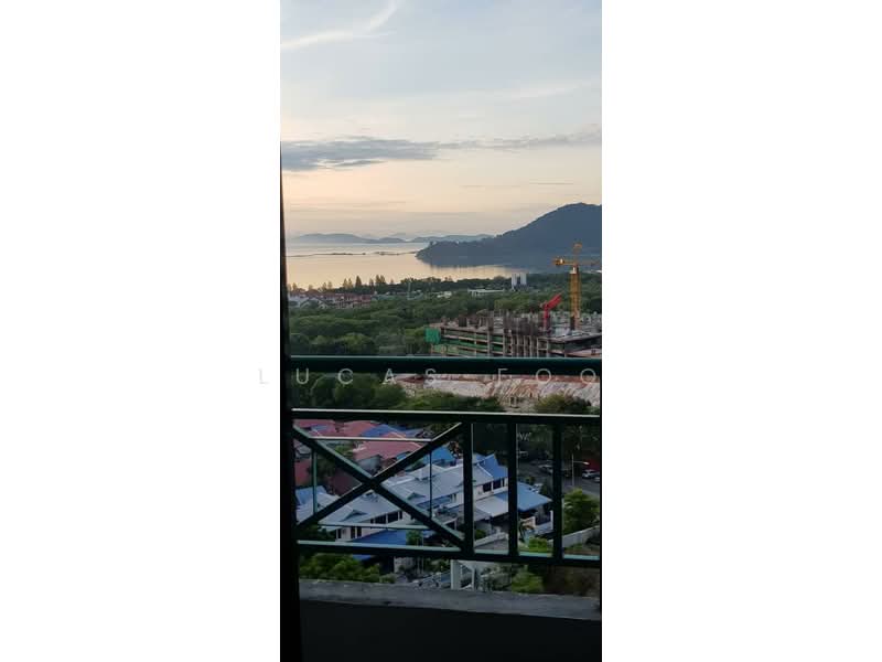Room view: sea.