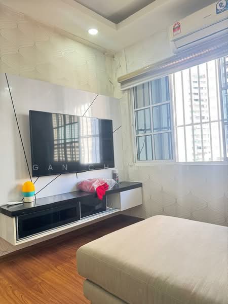 Living features: light wood flooring, white painted walls, wall-mounted TV, black TV console, large window with blinds, air conditioning unit, decorative wall pattern, beige fabric sofa; style: modern; view: city.