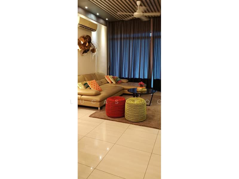 Living features: L-shape sectional sofa in beige, colorful decorative cushions, two round coffee tables in red and yellow, area rug, wall-mounted split AC, floor-to-ceiling windows with sheer curtains, recessed downlights, wooden ceiling with slats, decorative wall art, ceiling fan; style: modern.