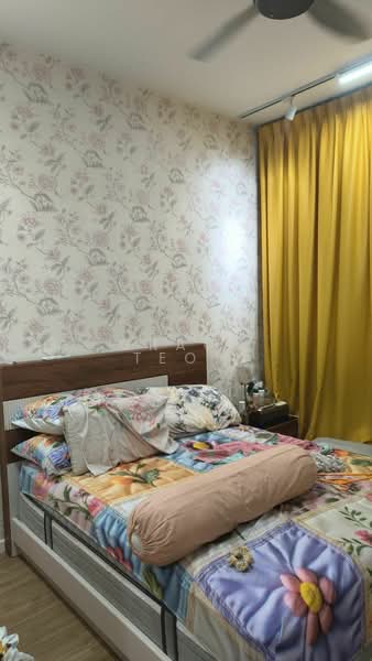 Bedroom features: queen-size bed with floral bedding, wooden bed frame, decorative throw pillows, floral wallpaper, yellow curtains, ceiling fan, nightstand with lamp, carpeted flooring; style: modern.