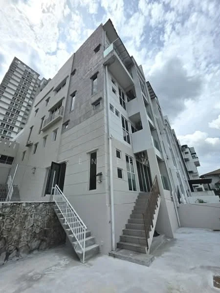 Exterior type: linked terrace house; features: white painted facade, multiple levels, staircase leading to upper floors, large windows, balconies on upper levels, concrete flooring, surrounding greenery, stone wall at base, urban context with nearby buildings; style: modern.