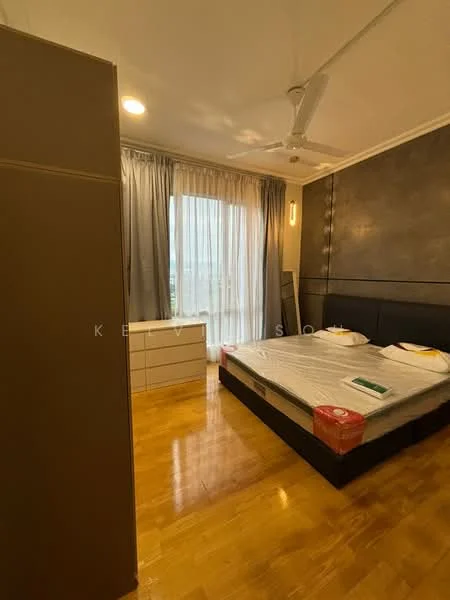Bedroom features: queen-size bed, upholstered headboard, 2 bedside lamps, wooden flooring, floor-to-ceiling windows, sheer curtains, built-in wardrobe, dressing table, ceiling fan with light, decorative wall panel, area rug; style: modern; view: city.
