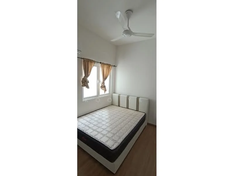 Bedroom features: queen-size bed, light wood flooring, white painted walls, ceiling fan, two windows with sheer curtains, built-in wardrobe with sliding doors, decorative curtain tiebacks; style: modern.