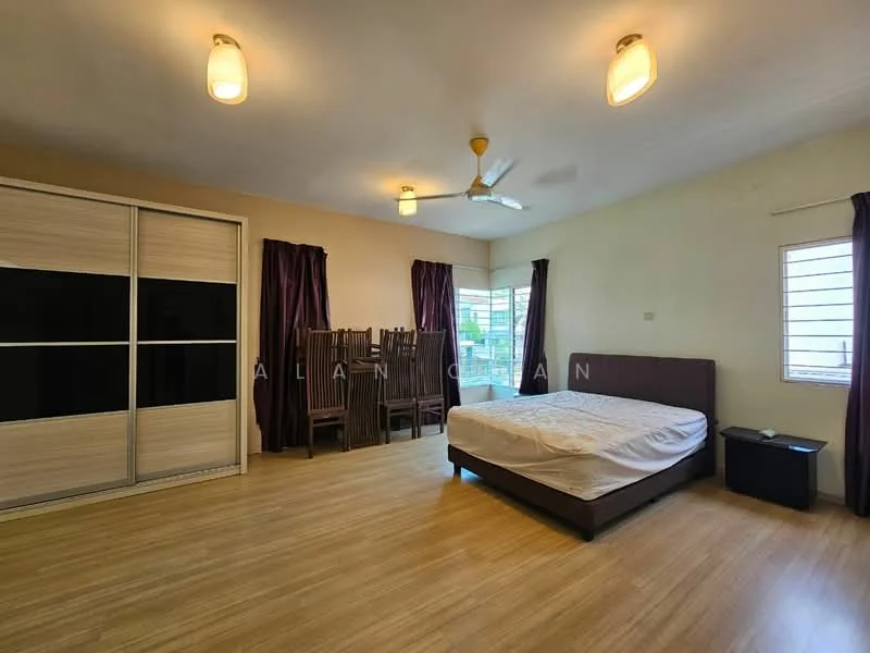 Bedroom features: queen-size bed, upholstered headboard, wooden flooring, 2 bedside tables, ceiling fan with light, 2 windows with sheer curtains, built-in wardrobe with sliding doors, dining table with chairs; style: modern.