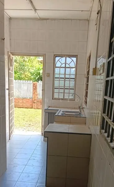 2 Storey At Bandar Sungai Long, Bandar Sungai Long — view 2 of 5 in Jalan SL 7 Seksyen 7 Bandar Mahkota Cheras — for Rent