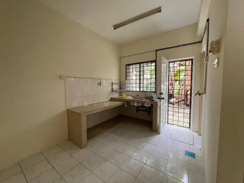 2 Storey At Taman Bukit Permai, Bandar Sungai Long — view 2 of 5 — for Rent