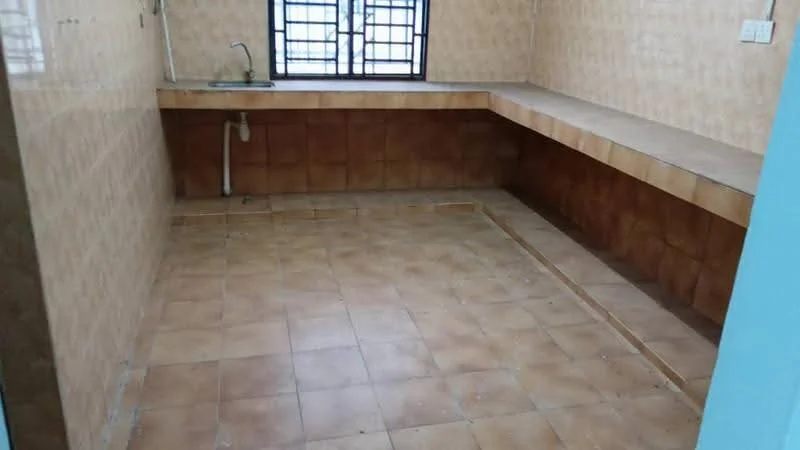 2 Storey Terrace House At Taman Taming Jaya, Seri Kembangan — view 2 of 5 — for Rent