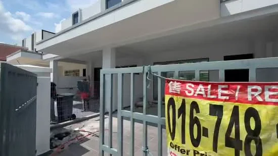 Exterior type: linked terrace house; features: white painted facade, flat roof, manicured lawn, paved walkway, fenced perimeter, outdoor space, visible signage for sale, two-storey structure; style: modern.