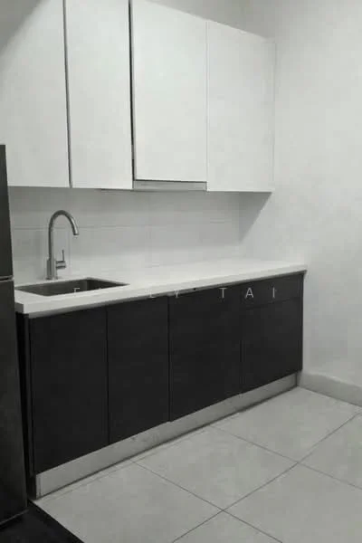 Kitchen features: white upper cabinets, dark lower cabinets, stainless-steel sink, chrome pull-down faucet, white countertop, white tile backsplash, ceramic tile flooring, recessed downlights; style: modern.