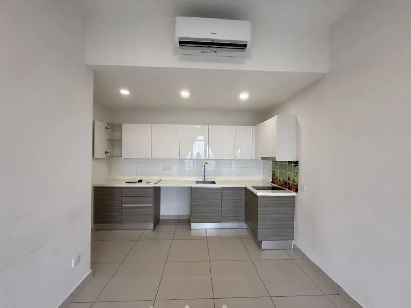 Kitchen features: white upper cabinets, grey lower cabinets, stainless-steel sink, chrome pull-down faucet, white countertop, tile backsplash, built-in oven, freestanding range oven, recessed LED downlights, 1 wall-mounted split AC, grey tile flooring, open shelving; style: modern.