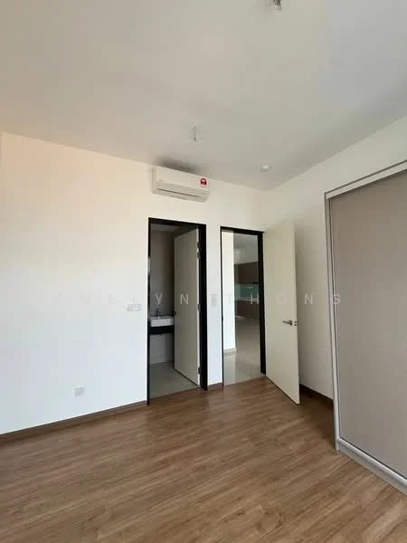 Room features: light wood laminate flooring, white painted walls, 1 wall-mounted split AC, 2 doors leading to other spaces, 1 door with a mirror, ceiling light fixture, neutral color scheme; style: modern.