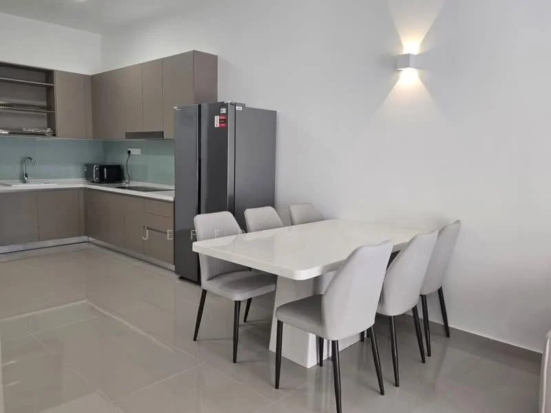 Kitchen features: grey cabinetry, white countertop, stainless-steel fridge, built-in microwave, ceramic tile flooring, recessed lighting, kitchen sink, glass backsplash, dining table with 6 chairs; style: modern.