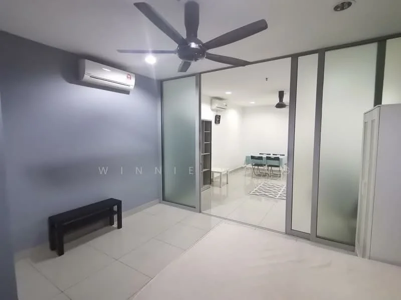 Room features: light grey painted walls, white tiled flooring, 5-blade ceiling fan with light, wall-mounted split AC, glass partition, black bench, visible dining area with table and chairs, recessed lighting; style: modern.