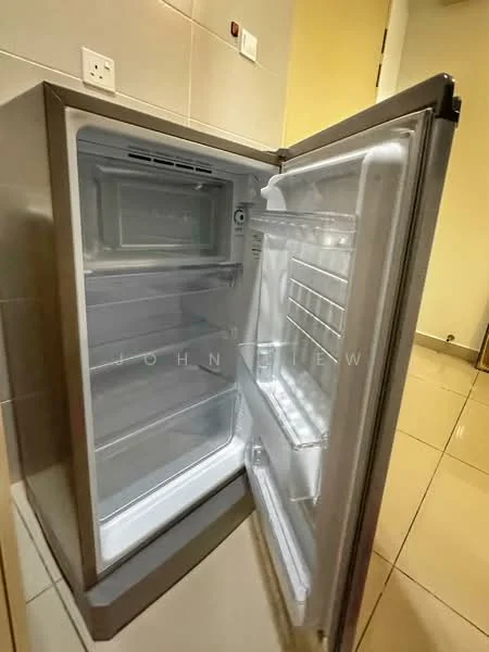 Room features: stainless-steel fridge, interior shelving, transparent storage bins, frost-free freezer compartment, light inside fridge, door with storage shelves; style: modern.