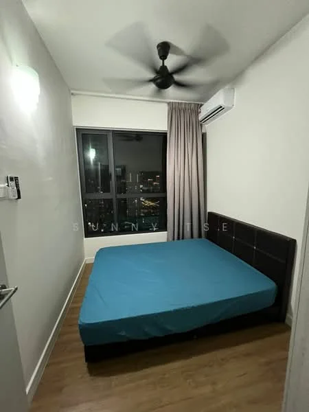 Bedroom features: queen-size bed with blue mattress, wooden flooring, white painted walls, 5-blade ceiling fan, floor-to-ceiling window, curtains, wall-mounted air conditioning unit, city view; style: modern; view: city.