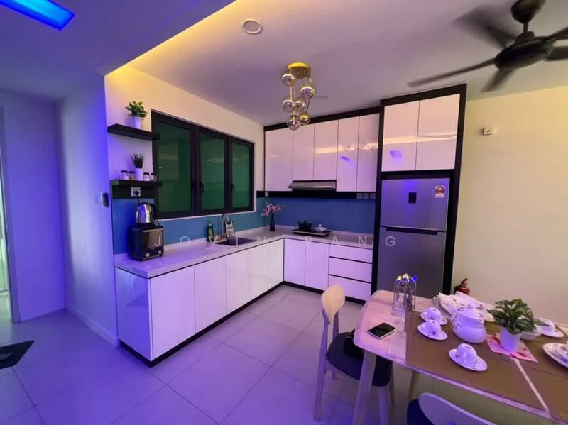 Kitchen features: white cabinetry with flat-panel doors, blue backsplash, stainless-steel fridge, built-in oven, 4-burner gas hob, single-bowl stainless-steel sink, chrome pull-down faucet, pendant lighting, recessed LED downlights, ceramic tile flooring, dining table with chairs, decorative plants on shelves; style: modern.