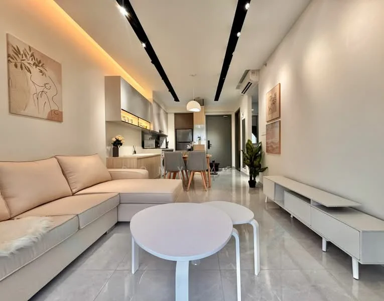 Living features: L-shape sectional sofa in beige, white coffee table, grey dining table with chairs, recessed LED downlights, wall-mounted TV console, light grey marble flooring, decorative wall art, indoor plant, air conditioning unit, neutral painted walls, open layout to kitchen; style: modern. Kitchen features: kitchen cabinetry in light wood, stainless-steel sink, built-in oven, stainless-steel range hood, 4-burner gas hob, grey countertop, open shelving, refrigerator, pendant lighting; style: modern.