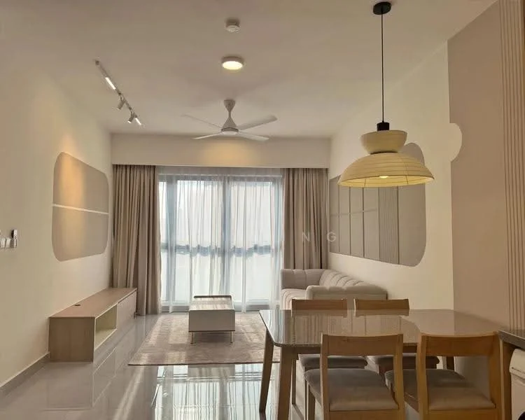 Living features: 3-seater fabric sofa in light grey, coffee table, TV console, wall-mounted TV, area rug with geometric pattern, 5-blade ceiling fan with light, recessed downlights, floor-to-ceiling windows with sheer curtains, light-coloured walls, polished tile flooring, dining table with 4 chairs, pendant lamp over dining table; style: modern; view: city.