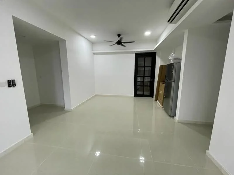 Room features: white painted walls, polished ceramic tile flooring, 5-blade ceiling fan, recessed downlights, black glass door, stainless-steel fridge, air conditioning unit, open layout; style: modern.