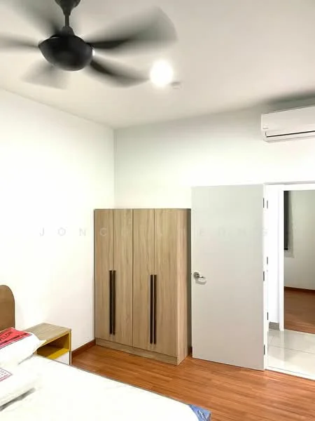 Bedroom features: wooden flooring, white painted walls, 5-blade ceiling fan, wall-mounted split AC, built-in wardrobe with wood finish, door leading to another room, window with natural light, bed with bedding; style: modern.