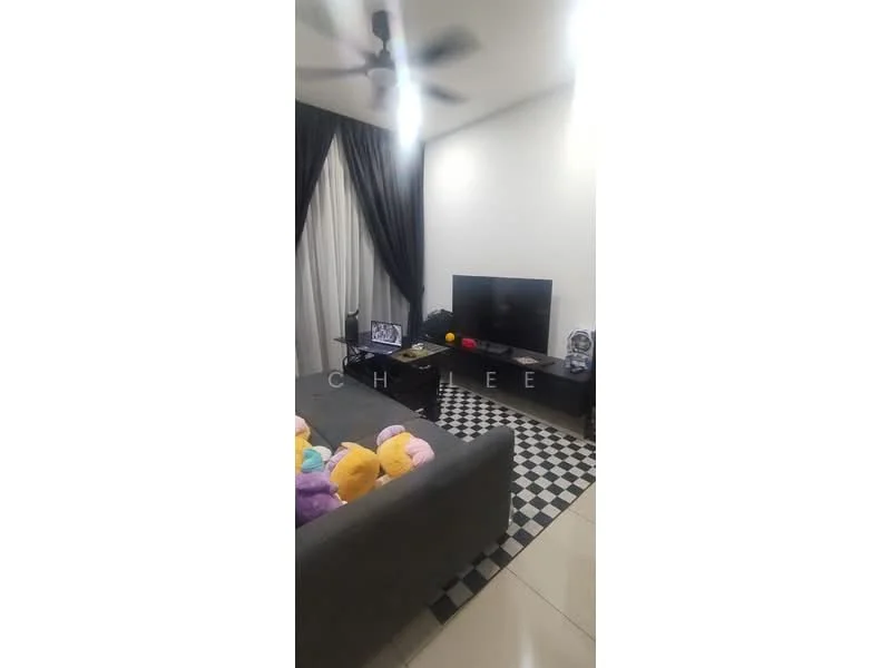 Living features: 3-seater fabric sofa in grey, colorful plush cushions, black and white checkered area rug, wall-mounted TV, TV console in black, ceiling fan, floor-to-ceiling curtains in black, white painted walls, recessed downlights; style: modern.