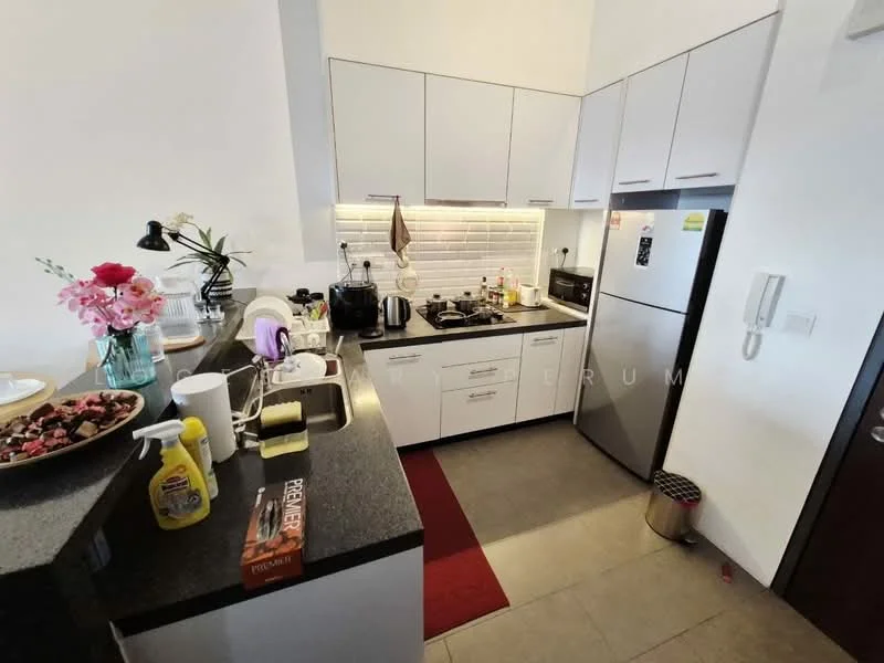 Kitchen features: white cabinetry, black granite countertop, stainless-steel fridge, built-in oven, freestanding range oven, single-bowl stainless-steel sink, chrome pull-down faucet, white subway tile backsplash, ceramic tile flooring, wall-mounted kitchen light, kitchen utensils and appliances, decorative flowers in vase, red area rug; style: modern.