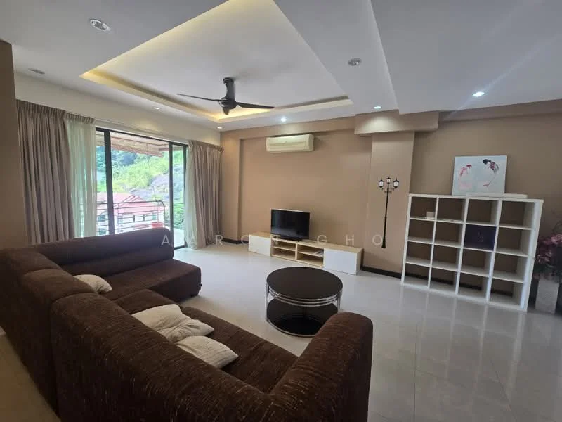 Living features: L-shape sectional sofa in brown, coffee table with round glass top, wall-mounted TV, TV console, floor-to-ceiling windows, curtains, ceiling fan, recessed downlights, cream painted walls, white tiled flooring, decorative shelving unit, air conditioning unit; style: modern; view: garden.
