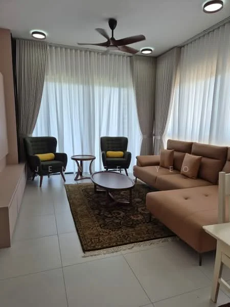 Living features: 5-blade ceiling fan, sofa in beige fabric, 2 armchairs in dark green fabric, round wooden coffee table, area rug with intricate pattern, floor-to-ceiling windows with sheer curtains, wall-mounted TV unit, light-colored wall with accent paneling, recessed downlights; style: modern.