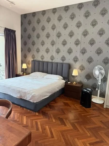 Bedroom features: queen-size bed with grey upholstered headboard, grey bedding, two bedside lamps, wooden bedside tables, fan, dark wood parquet flooring, wallpaper with floral pattern, curtains, decorative wall art; style: modern.