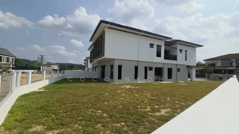 Exterior type: detached bungalow; features: white painted facade, flat roof, two-storey building, manicured lawn, surrounded by low fencing, large windows, balconies on upper floor, concrete driveway, landscaped garden area; style: modern.