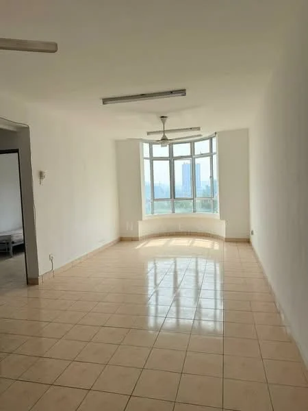 Living features: white painted walls, cream tiled flooring, 5-blade ceiling fan, bay window with city view, natural light from large windows, neutral color scheme, no visible furniture, smooth ceiling; style: modern; view: city.