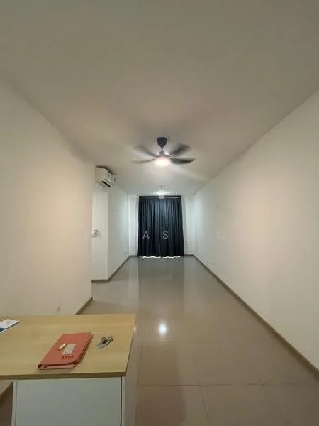 Living features: white painted walls, cream tiled flooring, 5-blade ceiling fan with light, air conditioning unit, blackout curtains, recessed lighting, open layout, natural light from window; style: modern.