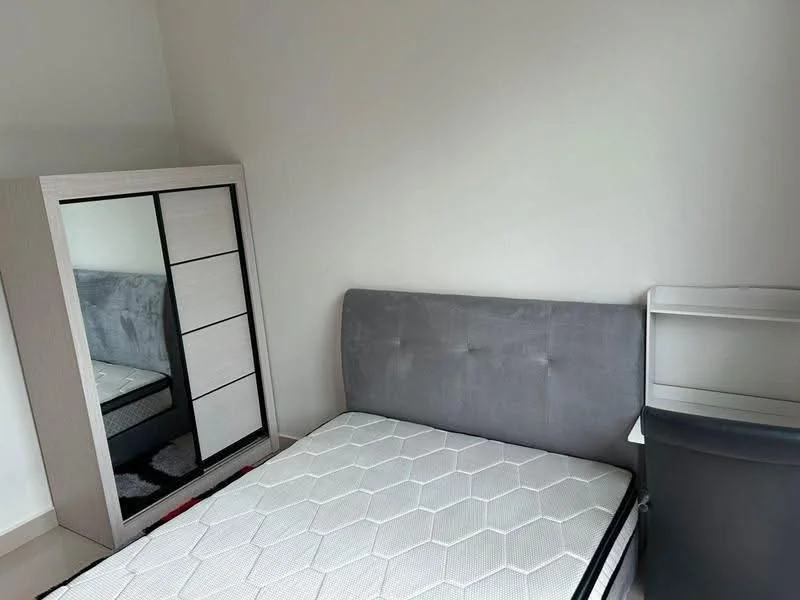 Bedroom features: grey upholstered bed frame, mattress without bedding, mirror-front wardrobe with 5 panels, white bedside table, light-coloured walls, tile flooring, black storage bin; style: modern.