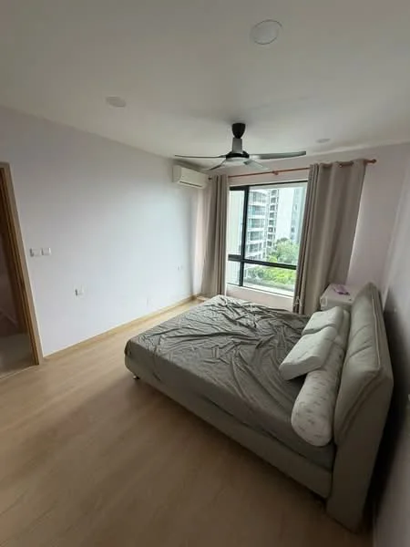 Bedroom features: queen-size bed, upholstered headboard, 2 bedside pillows, wooden flooring, floor-to-ceiling window, curtains, 1 wall-mounted split AC, ceiling fan, light-colored painted walls; style: modern; view: city.