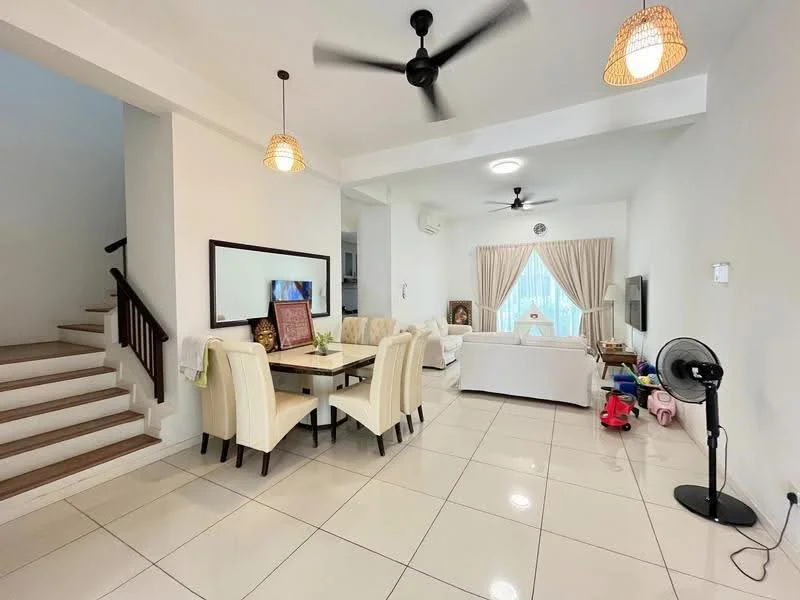 Living features: white painted walls, tile flooring, 5-blade ceiling fan with light, recessed downlights, sofa in white fabric, coffee table, TV console, wall-mounted TV, area rug, dining table with 4 upholstered chairs, large window with sheer curtains, decorative mirror; style: modern. Room features: staircase with wooden steps, handrail.