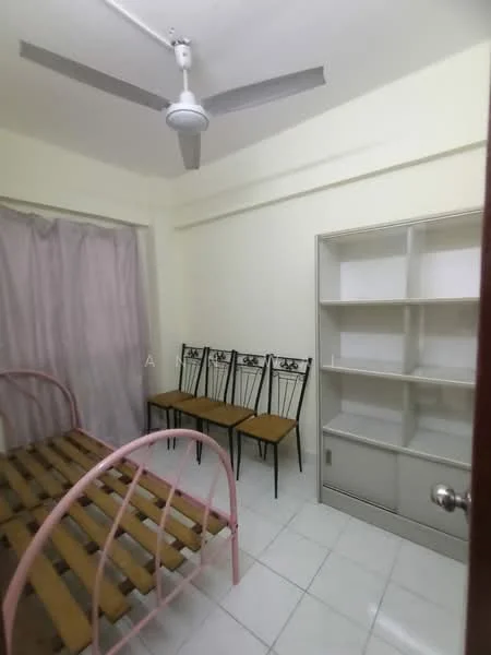 Bedroom features: pink metal bed frame with wooden slats, 4 wooden chairs with metal backrest, white painted walls, white tiled flooring, ceiling fan with light, curtains in light grey, built-in shelving unit, natural light from window; style: minimalist.