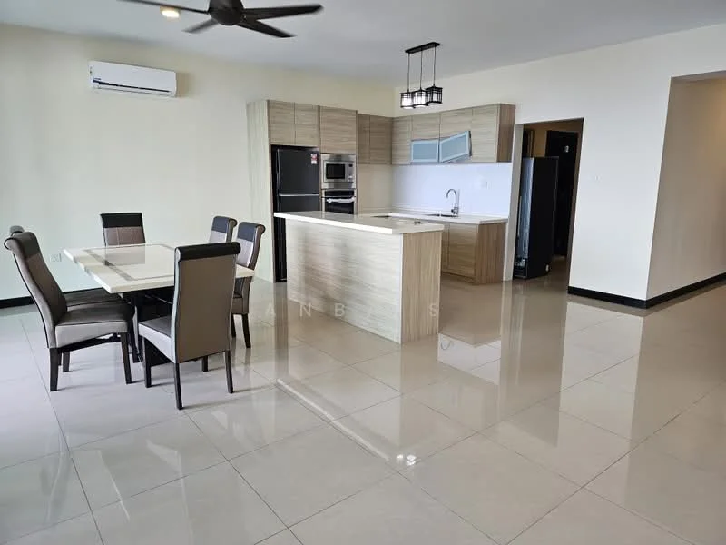 Kitchen features: island kitchen with breakfast bar, white quartz countertop, stainless-steel sink, chrome pull-down faucet, built-in oven, stainless-steel fridge, black cabinetry, ceramic tile flooring, recessed downlights, 5-blade ceiling fan, open-plan layout, dining table with 6 chairs; style: modern.